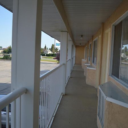 Circle 5 Motel Olds Dış mekan fotoğraf