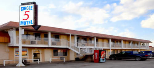 Circle 5 Motel Olds Dış mekan fotoğraf